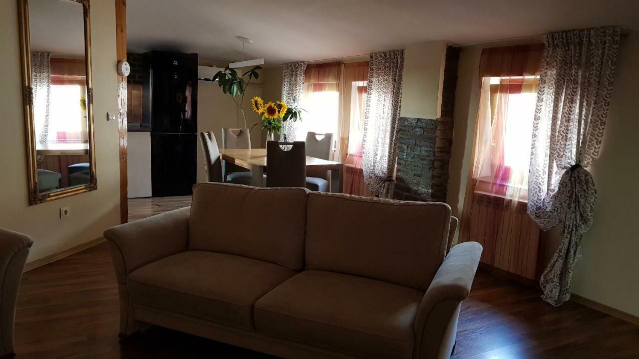 דירות Apartament Central אורדאה מראה חיצוני תמונה
